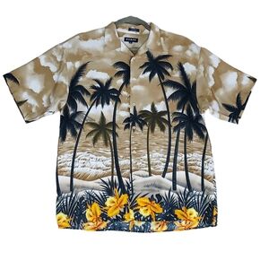 Koman Sport Men's Size XL Palm Hibiscus Button-up Short Sleeved Hawaiian Shirt